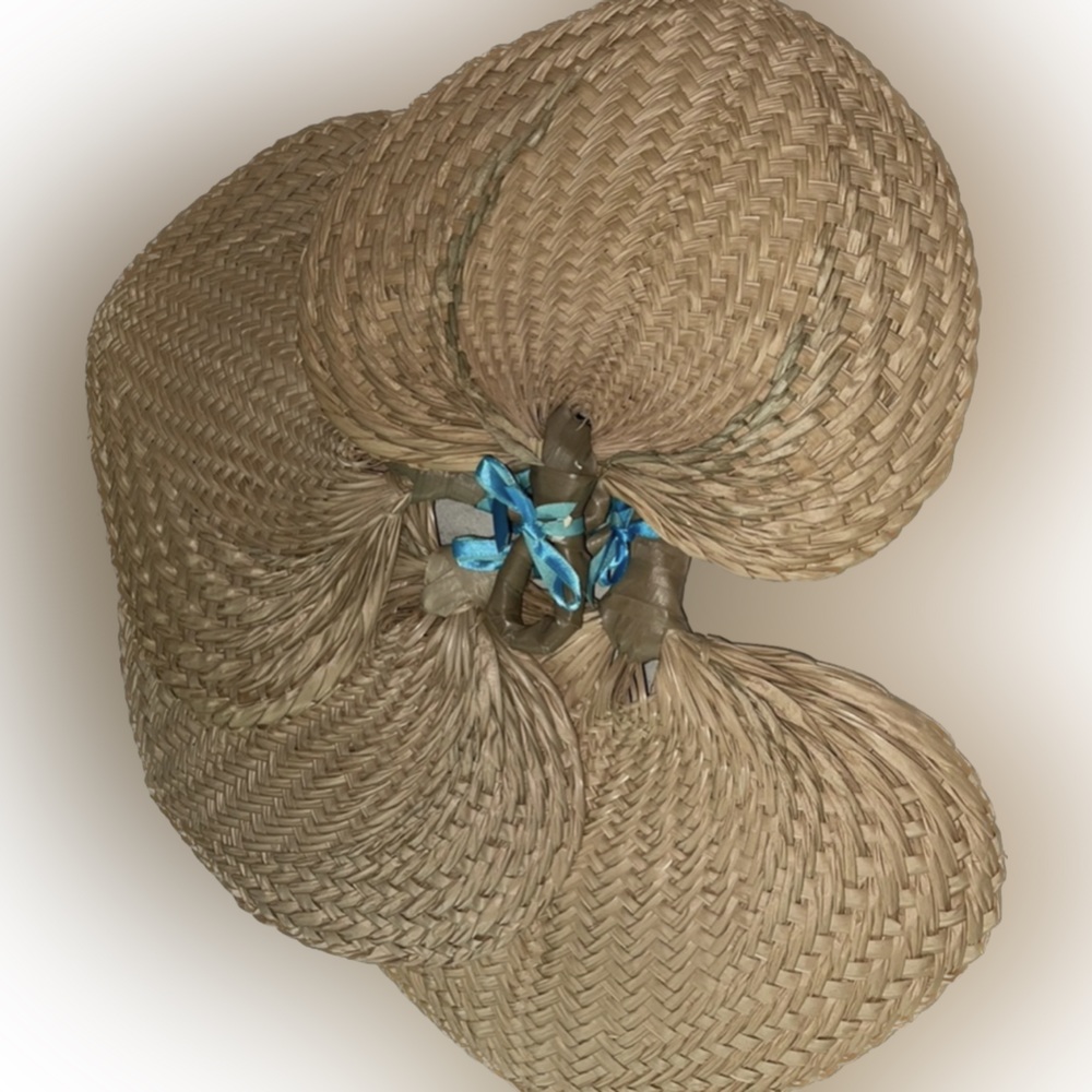 SET OF 4  Brand NEW WICKER HAND FANS With Detachable BLUE RIBBONS - Picture 4 of 10